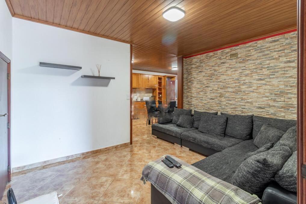 Casa Central - Peceful Mountain Retreat In Calheta Ribeira do Raposo Eksteriør billede