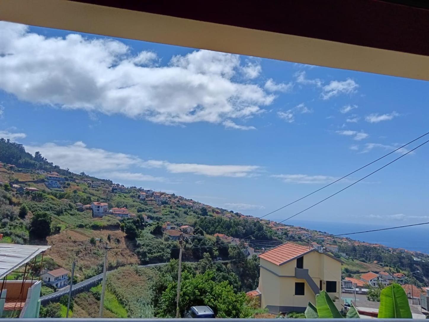 Casa Central - Peceful Mountain Retreat In Calheta Ribeira do Raposo Eksteriør billede