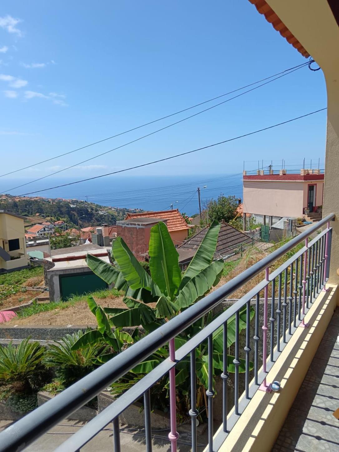 Casa Central - Peceful Mountain Retreat In Calheta Ribeira do Raposo Eksteriør billede